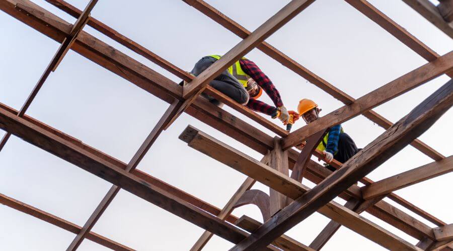 Professional gutter cleaning services in Hebbronville, TX